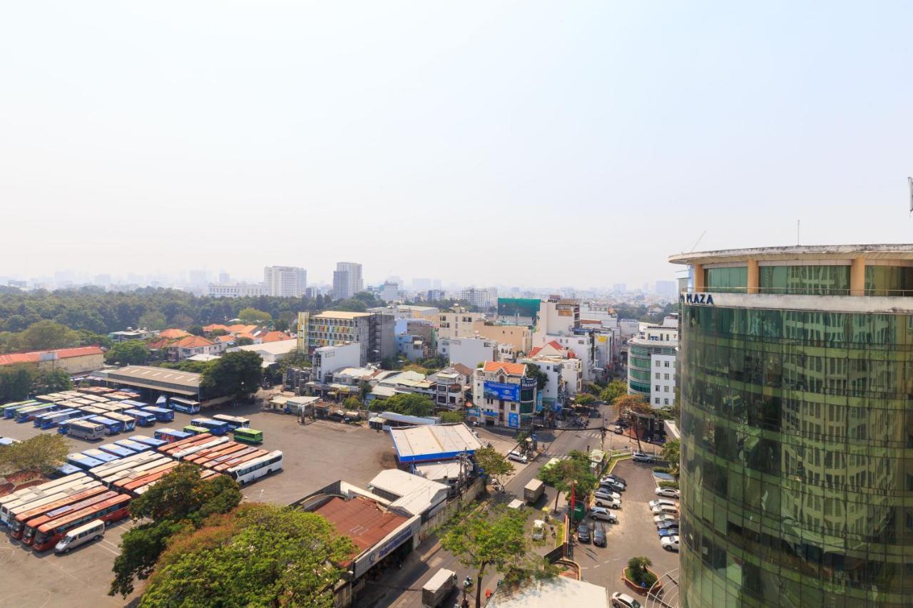 Sky Center Near Airport Apartman Ho Si Minh-város Kültér fotó